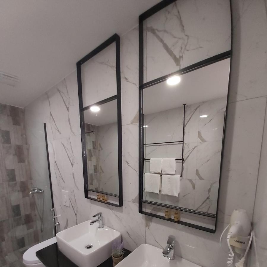 Hotel Dhima 3*