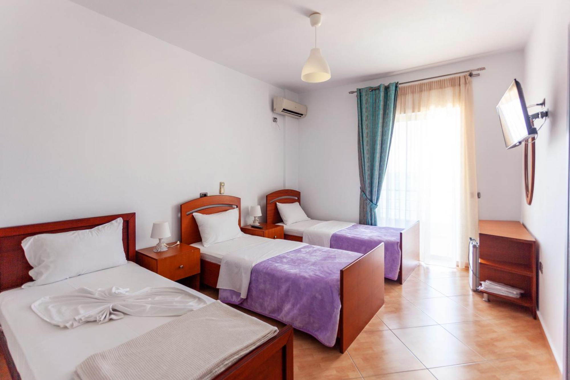 Hotel Dhima 3*